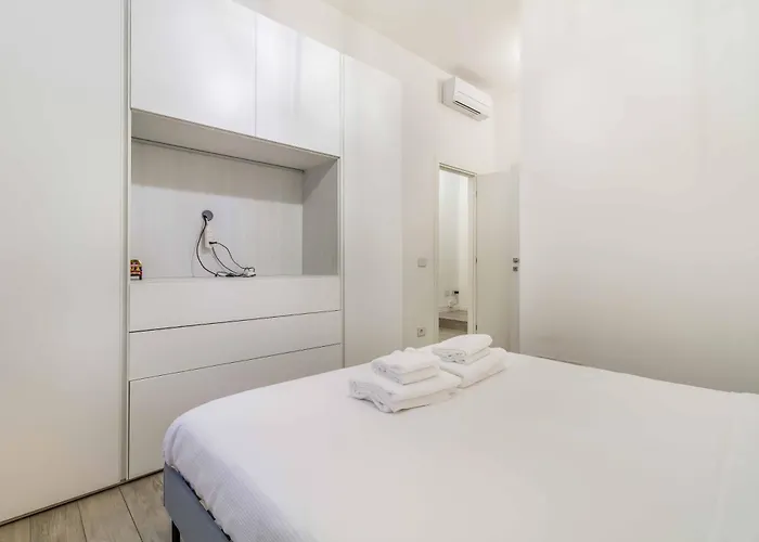 Domusmi Veniero 12 شقة ميلان